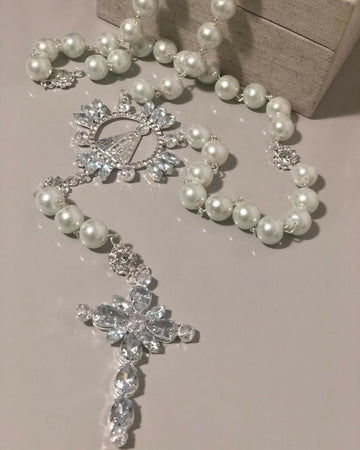 Terço pérolas Nossa Senhora Aparecida para Noiva Art Lu